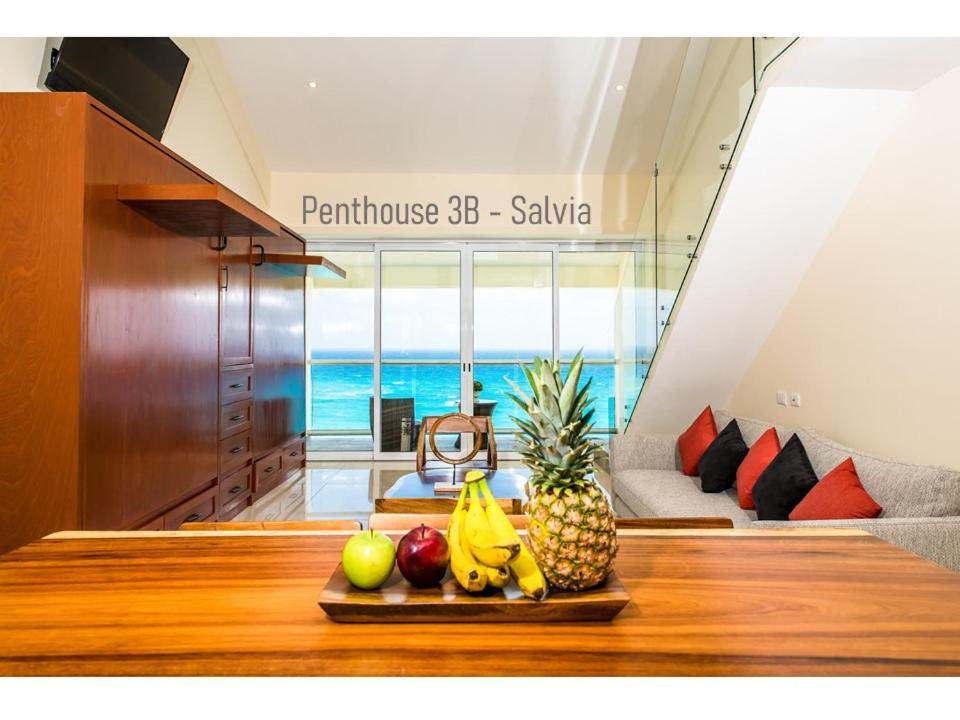 2 Story Oceanfront Penthouses On Cancun Beach! 外观 照片