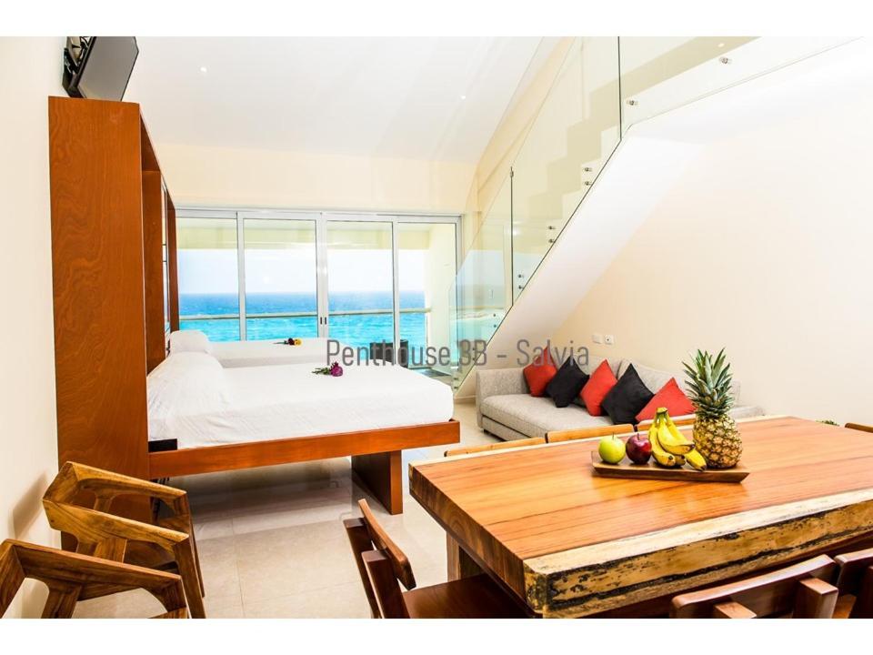2 Story Oceanfront Penthouses On Cancun Beach! 外观 照片