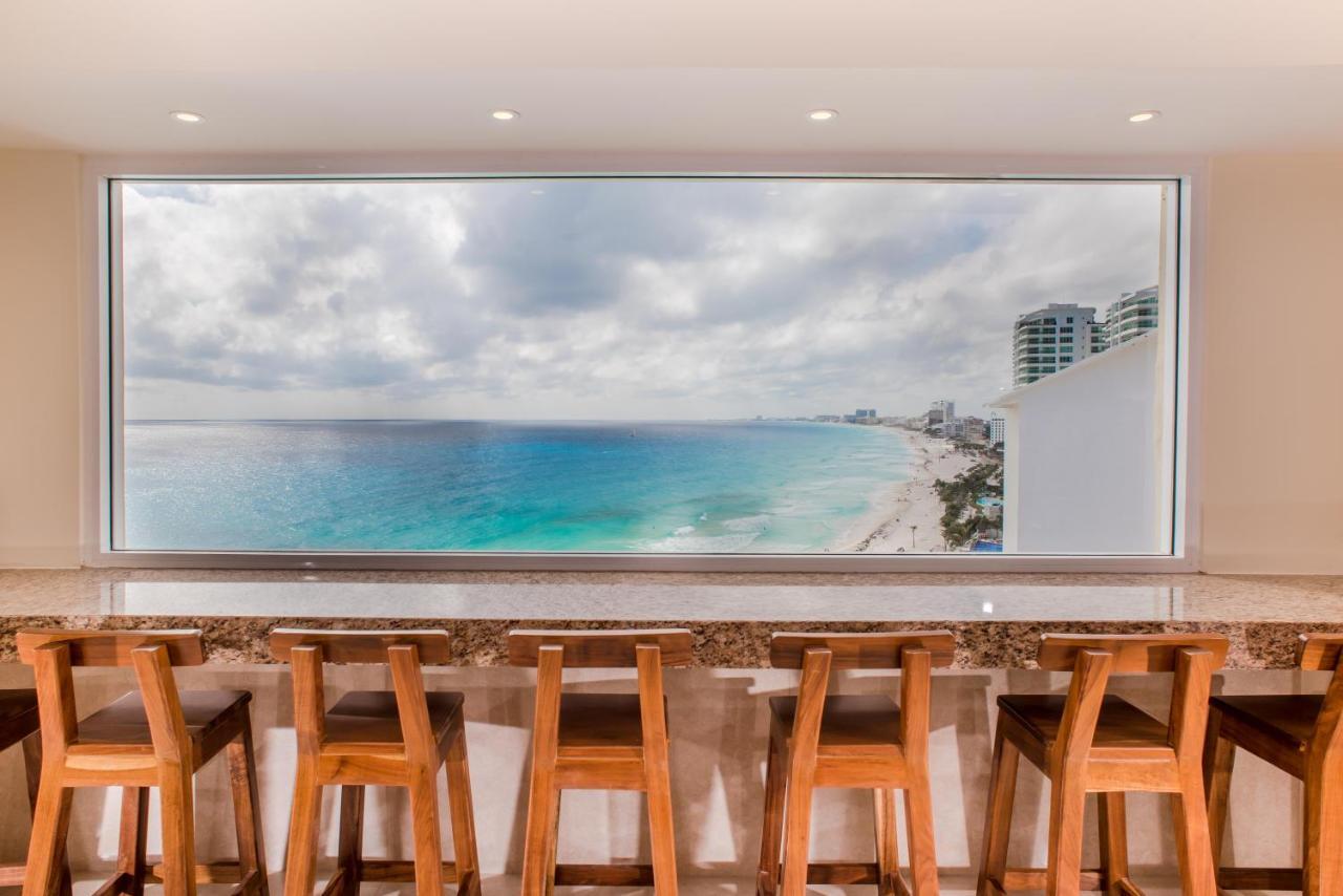 2 Story Oceanfront Penthouses On Cancun Beach! 外观 照片