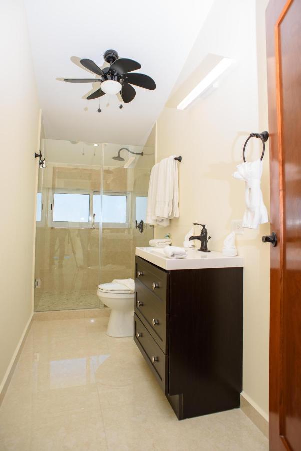 2 Story Oceanfront Penthouses On Cancun Beach! 外观 照片
