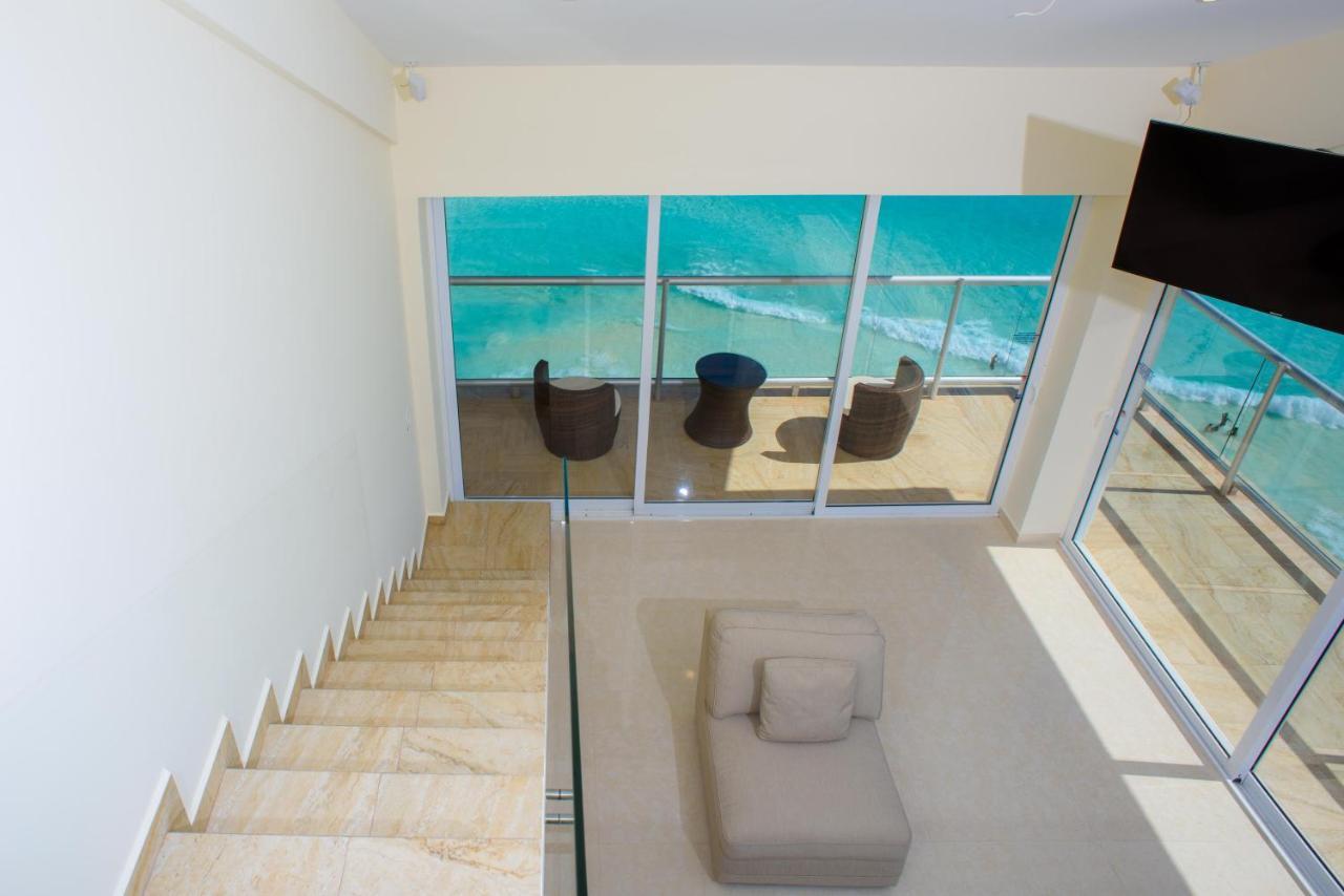 2 Story Oceanfront Penthouses On Cancun Beach! 外观 照片