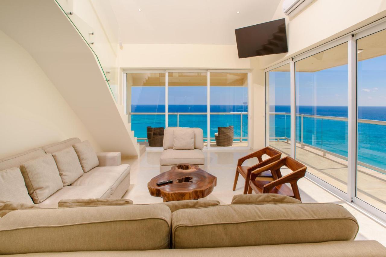 2 Story Oceanfront Penthouses On Cancun Beach! 外观 照片